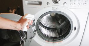 Clean mold and mildew in washing machine