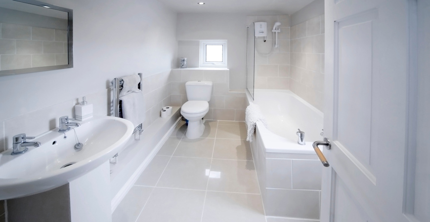Cleaning a bathroom is easy when you don't have to scrub! Wet & Forget Shower makes tub cleaning effortless.